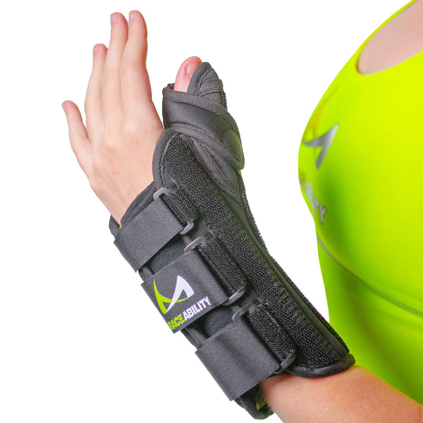 Wrist and forearm immobilizer 3 velcro closures
